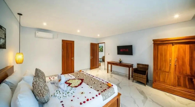 Villa Lotus Seminyak, Prenota Villa Cottage a Bali, Cottage