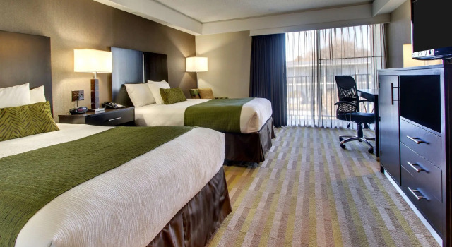 Четырёхместный номер Standard Best Western at Historic Concord