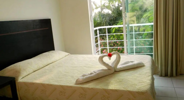Номер Standard с балконом и с красивым видом из окна Hotel Boca de Ovejas