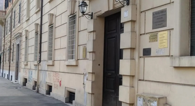 Appartamento con 3 camere da letto e 2 bagni vicino al Vaticano, Забронировать Апартаменты/квартира Отели Рима с парковкой, рядом с Собор Святого Петра, Парковка