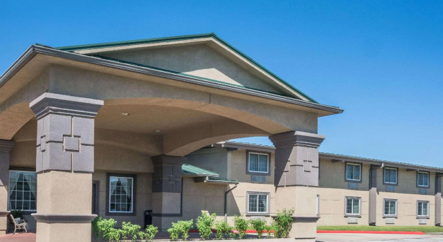 Номер Standard Super 8 by Wyndham Beaumont I-10 College St