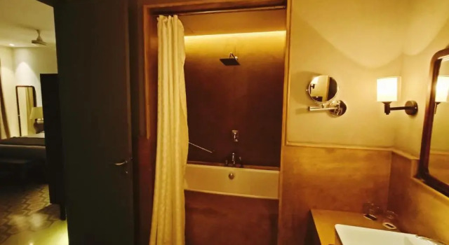 Люкс The Amaya Resort Kolkata NH6