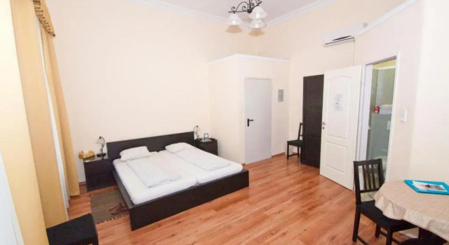 Camera Standard K+T Boardinghouse