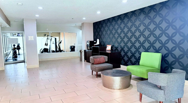 La Quinta Inn & Suites by Wyndham Orlando Universal area
