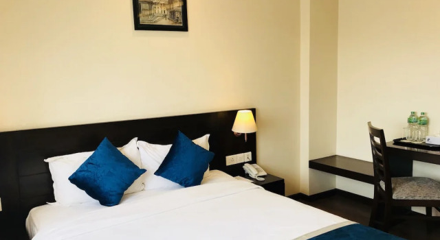 Номер Luxury Kaveri Inn