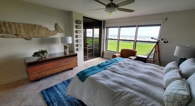Номер Standard с 3 комнатами с балконом Sand Dollar 101 3 Bedroom Condo by RedAwning