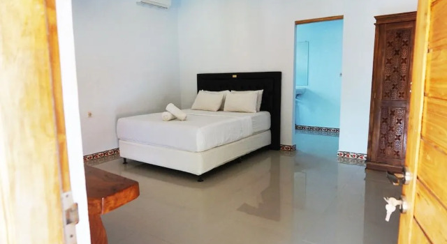 Lazia Corner Hills