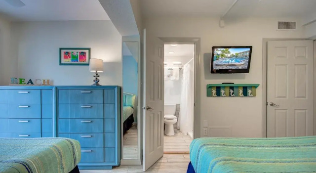 Five Palms Suite 101 - Daily - Weekly - Monthly, Забронировать Отель Отели Клируотер-Бич с парковкой, Парковка