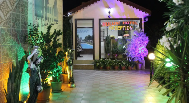 Hulusi Hotel, Rezerwuj Hotel Hotele w Mediterranean Region Turkey z parkingiem, Parking