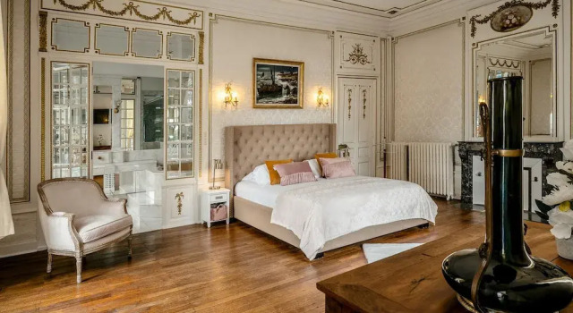 Номер Deluxe Château des Orchidées Stay in a French Castle
