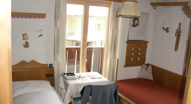 Hotel Stülzis, Забронировать Отель Лех Lech - Zürs, рядом с Горнолыжный подъемник Шлегелькопфбан