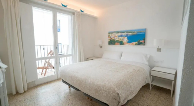 Двухместный номер Standard с балконом Hostal Marina Cadaqués