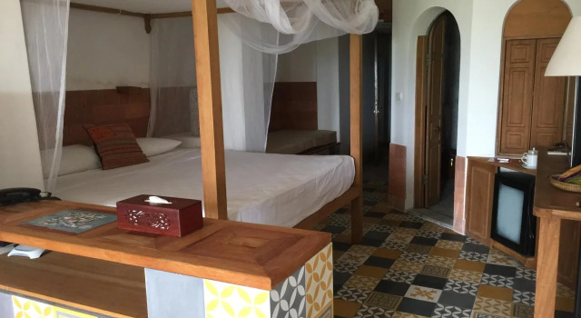 Villa Louise Hue Beach Boutique Hotel, Забронировать Курортный отель Фуванг Тхыатхьен-Хюэ
