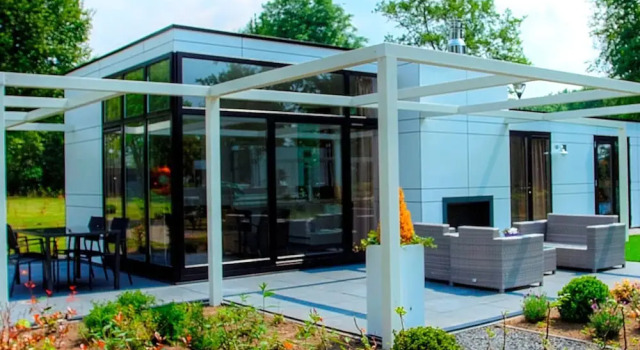 Коттедж Holiday Home in Breskens With Garden