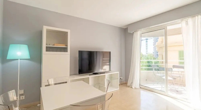 1 Room Apartment 1 Minute From Monaco
