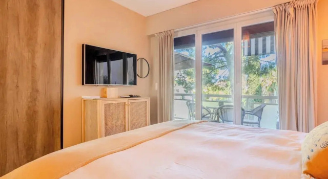 Bright, A/C Apartment With sea View - Antibes, Забронировать Апартаменты/квартира Антиб Приморские Альпы, рядом с Дворей собраний Жуан-Ле-Пен