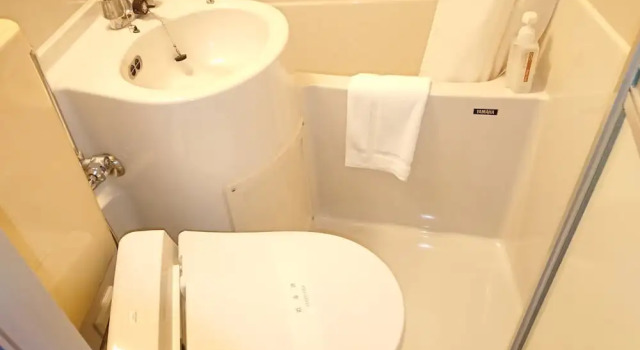 Camera Economy Hotel Honjo