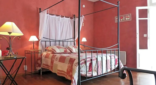 Mas des Bougainvillees, Rezerwuj Hotel Sernhac Gard