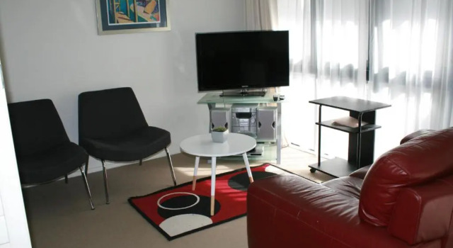Семейные апартаменты Atlas Suites and Apartments
