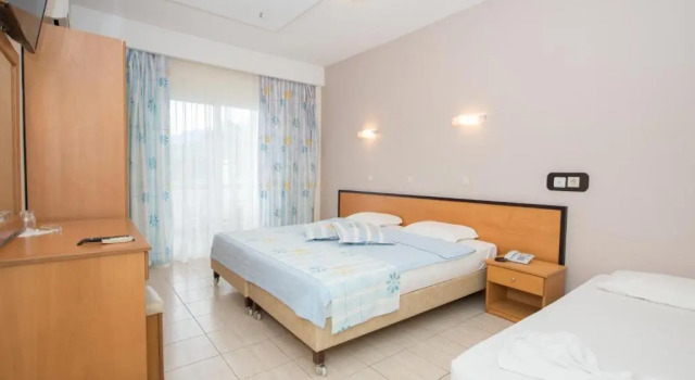 Номер Economy с видом на сад Отель Maranton Beach