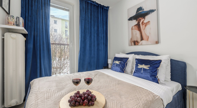 Lumina cozy 3-room apart near the metro