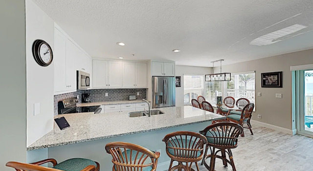 1802 Gulf Blvd Condo Unit 10 3 Bedrooms 2 Bathrooms Condo