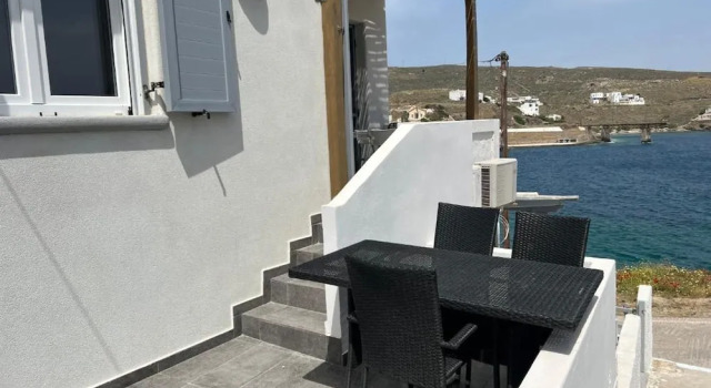 Theis Seafront Retreat - Loutra Seaview Bliss, Prenota Appartamento Loutra Kythnos