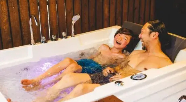 [TV] Luxury adult secret base villa 120 ㎡ Sauna, stone bath, bonfire, BBQ [Zen Building], Prenota Villa Cottage a Koshinetsu, Cottage