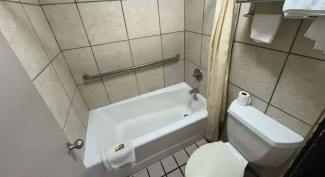 Двухместный номер Standard с балконом American Inn by Hotel O Selma US 80