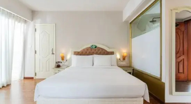Двухместный номер Deluxe Nha VIET Nha Trang Hotel, former name Nha Trang Prince