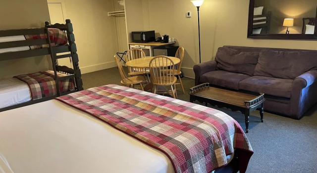 Northern Lights Lodge, Rezerwuj Hotel Hotele w New England z basenem, Basen
