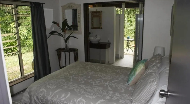 The Chantra Mission Beach B&B, Book Bed and Breakfast Hoteller i Mission Beach med parkering, Parkering