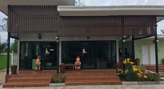 Paskon Boutique Resort, Rezervovat Lázně / Resort Hotely v Central Thailand s parkováním, Parkování