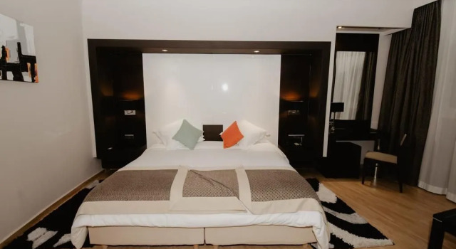 Mira Palace Hotel, Rezerwuj Hotel Hotele w Tanger-Tetouan z parkingiem, Parking