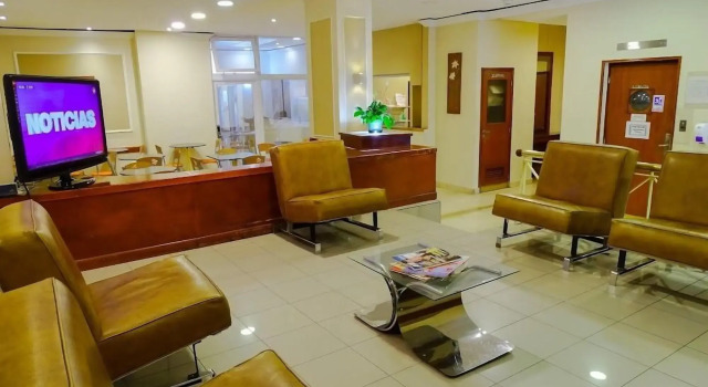 Crystal Hotel, Забронировать Отель Отели Сальта 3 звезды, рядом с La Merced Church, 3*