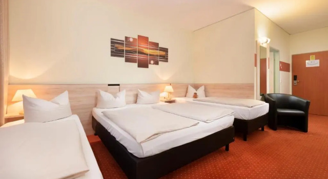 Номер Superior NOVINA HOTEL Südwestpark