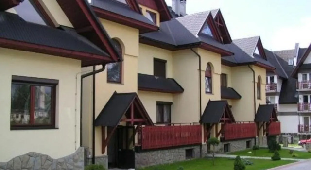 Luksusowy Apartament z Parkingiem i Spa w Zakopanem by Renters Prestige, Book Apartment Hotels in Tatras with Parking, Parking