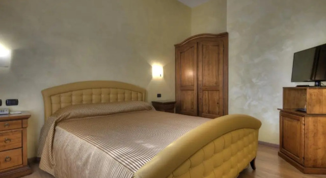 Полулюкс Central Park Hotel Modena
