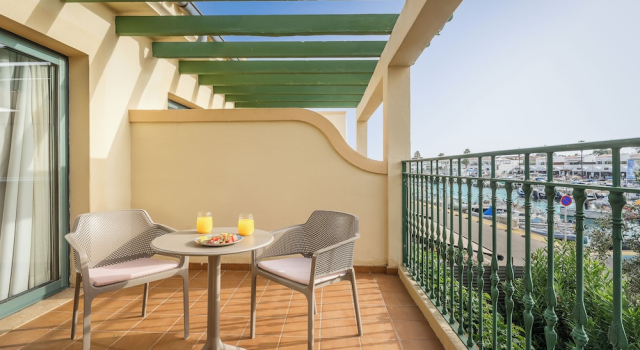 Habitación doble Estándar con balcón Valentin Star Menorca