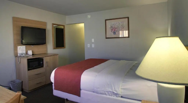 Номер Standard Aladdin Inn and Suites