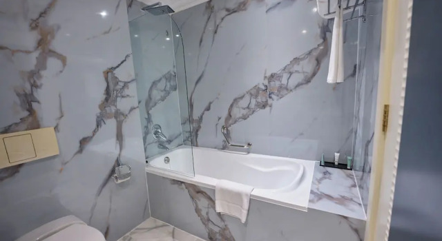 Premium Double Suite Wyndham Grand Regency Doha