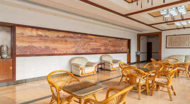 Yangzhou Lvju Kangyang Center Hotel