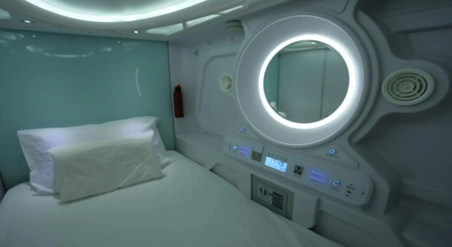 Женская капсула Urbanpod Hotel