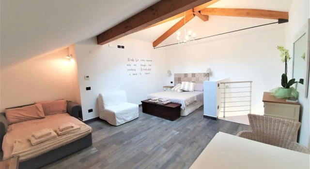 Agriturismo Podere Nigriano, Забронировать Фермерский дом Фермерские дома озера Гарды, Фермерский дом