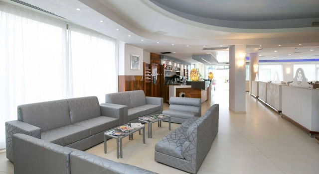 B&B Metropols Sottomarina, Book Hotel Hotels in Chioggia with Parking, Parking