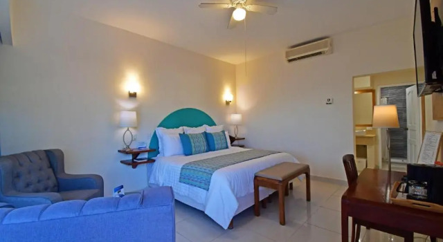Номер Standard The Westmarine Waterfront Hotel