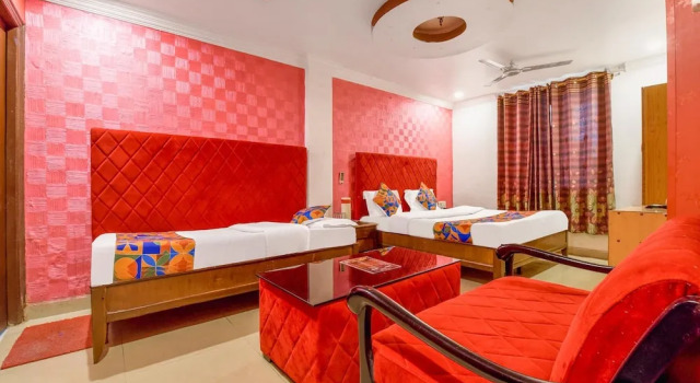 Номер Standard FabHotel Log Inn