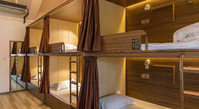Кровать в общем номере (мужской номер) The Hump Hostel