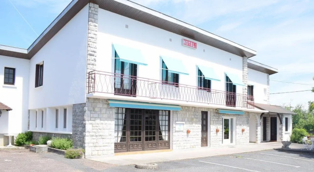 Source de la Vallée, Reserva ahora Bed & breakfast Hoteles en Correze con aparcamiento, Aparcamiento