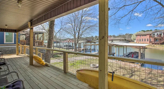 Kayaks & Boat Slip: Waterfront Hot Springs Home!, Rezervați Casă de vacanță Piney Statele Unite ale Americii
